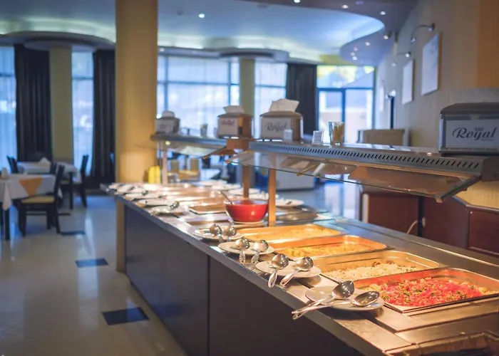 מלון Rеgina גולדן סנדס