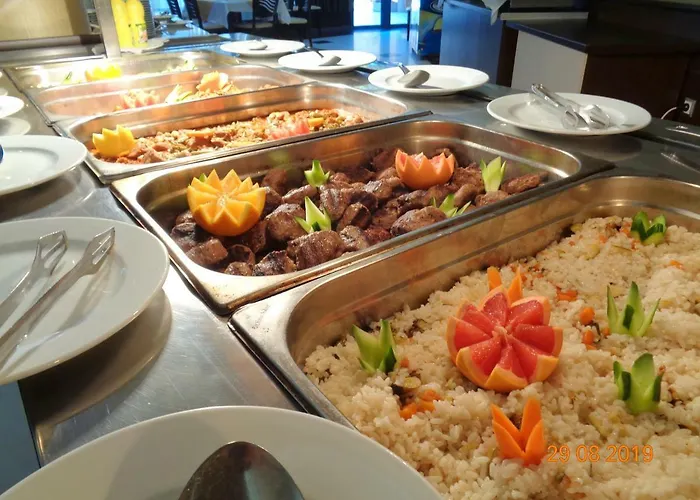 מלון Rеgina גולדן סנדס