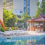 Rеgina Hotel Sables d'or